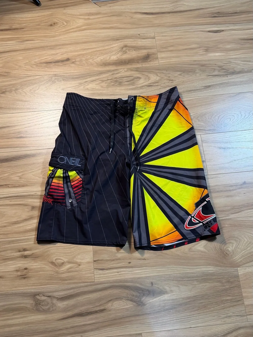 O'Neill Black & Neon Yellow Graphic Boardshorts